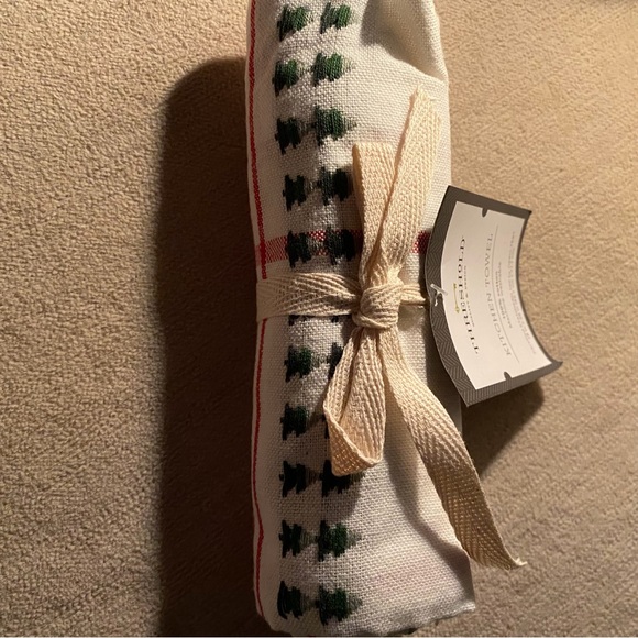 Pair Of 100% Cotton Holiday Kitchen Towels - Picture 3 of 7